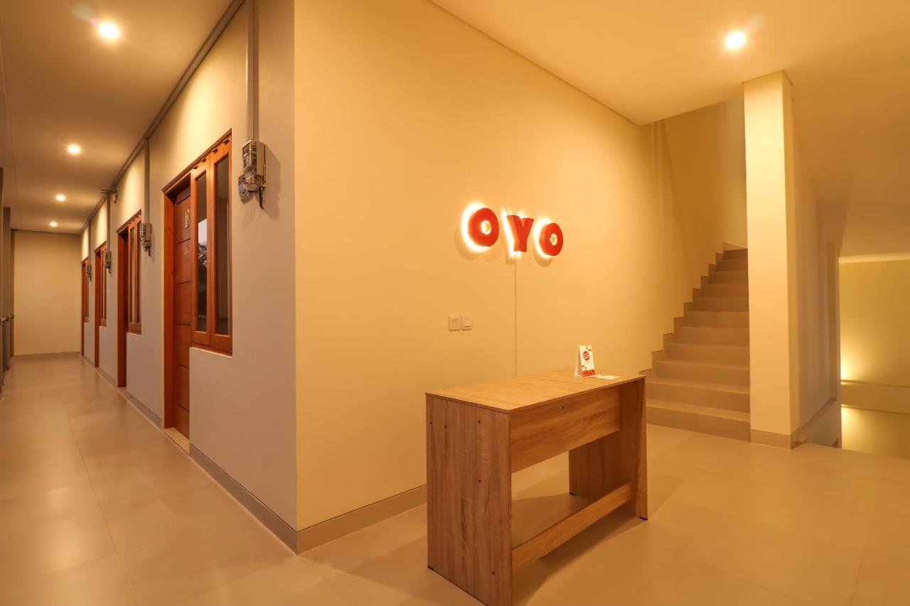 Oyo 1200 Kencana Residence Джимбаран Экстерьер фото